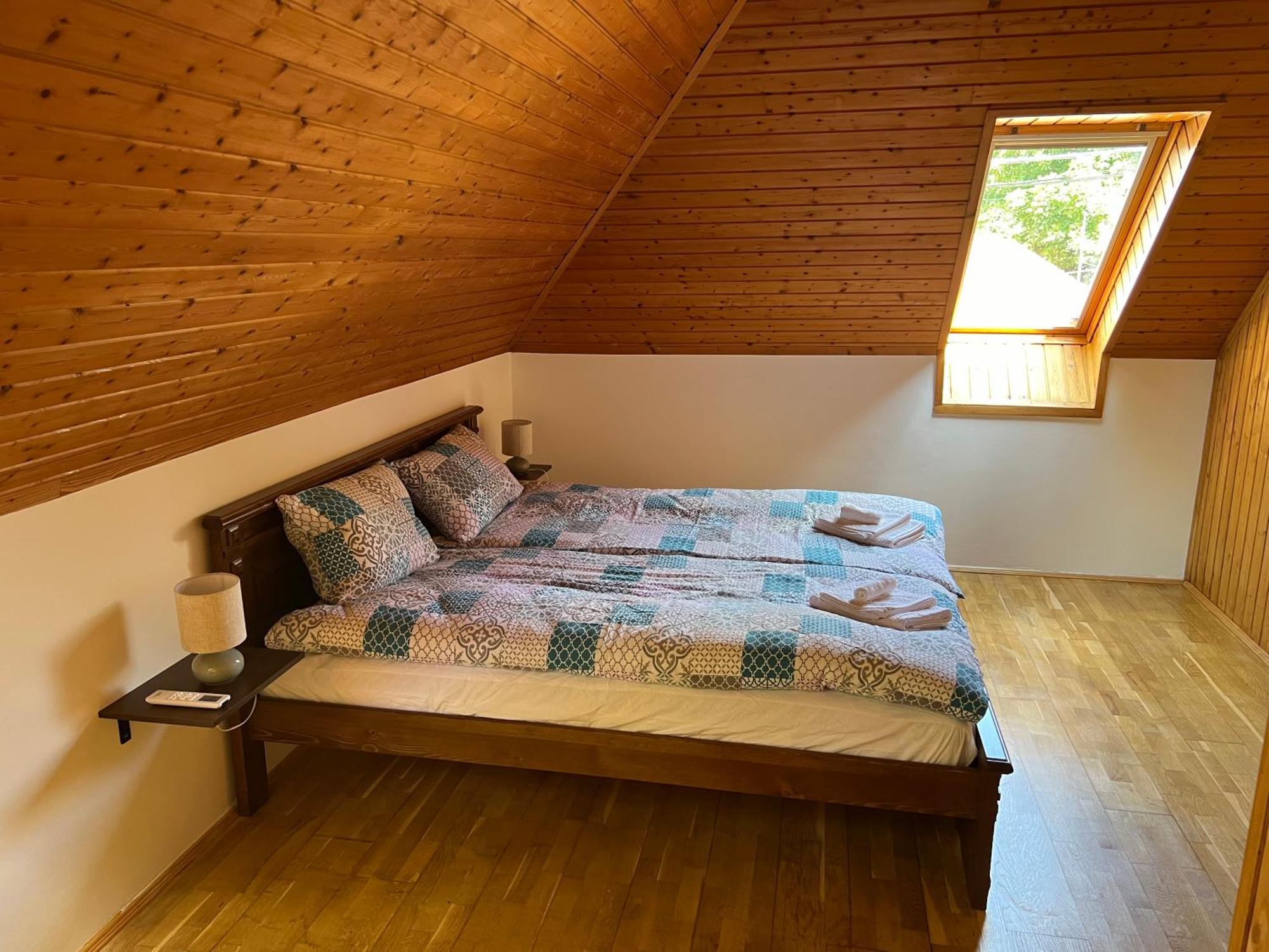 Hotel Bor Es Kenyer Hegymagas Esterno foto