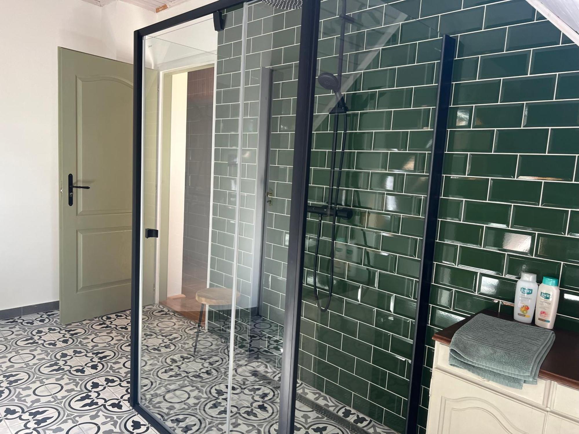Hotel Bor Es Kenyer Hegymagas Esterno foto