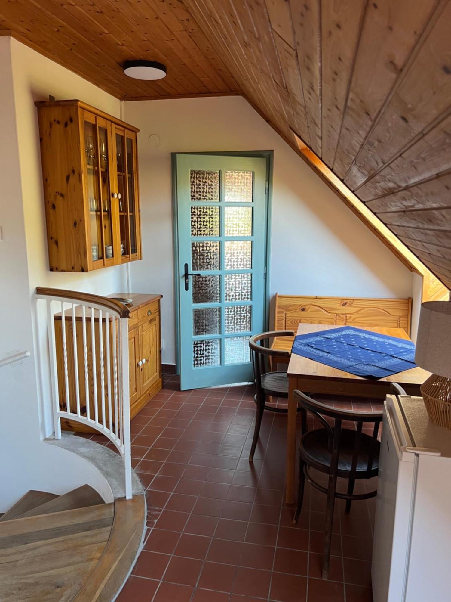 Hotel Bor Es Kenyer Hegymagas Esterno foto